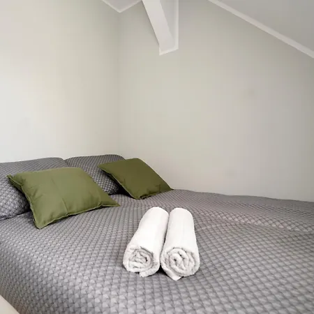 Apartment Mmrent Apartament Oliwski Dworek *