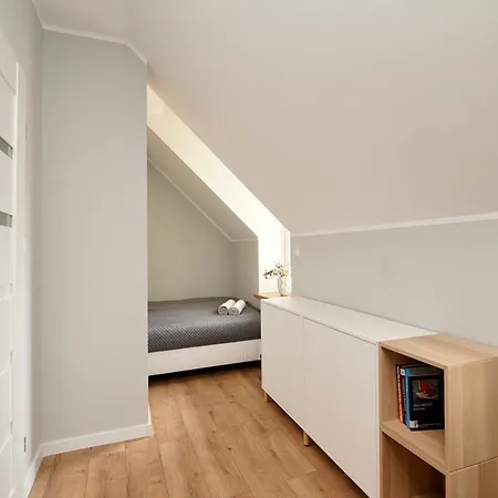 Mmrent Apartament Oliwski Dworek *